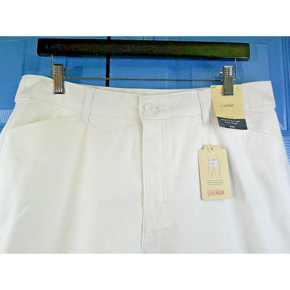 NWT St Johns Bay Women’s Sz 12 Tall White Secretly Slender Crop Capri-RTL $44